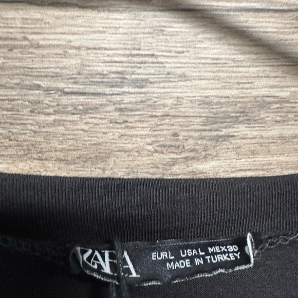 Zara Black and Tan A-Line Maxi Dress with Long Sleeves for Cocktail Events - Picture 3 of 9